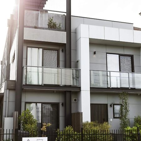 Timber Door Luxury Accommodation Geelong Exteriör bild